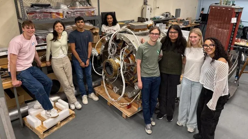 Students contributing to the Columbia University Tokamak for Education